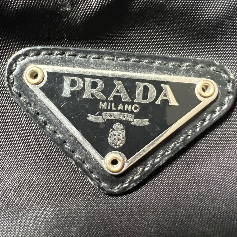 PRADA VELA MINI BLACK RE-NYLON BEAUTY TECH CASE ZIP BAG - Picture 9 of 16
